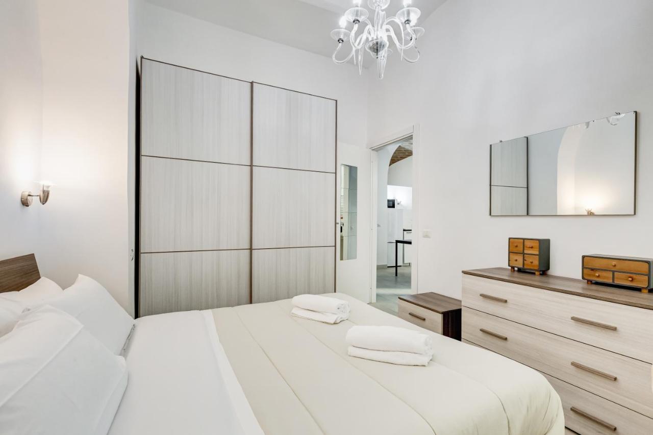 Cosy Apartment- Colosseum- Termini Railway Lägenhet *