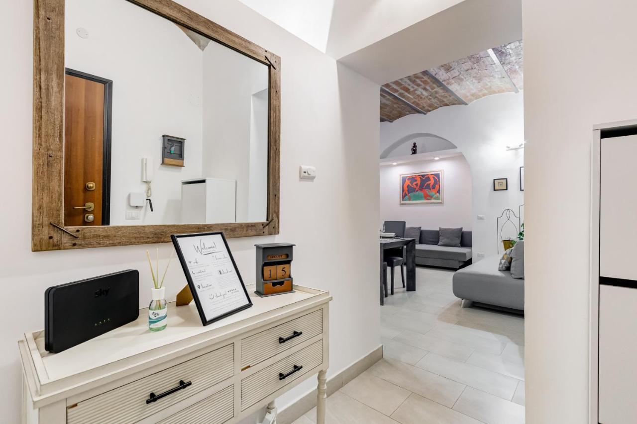 Cosy Apartment- Colosseum- Termini Railway Lägenhet *